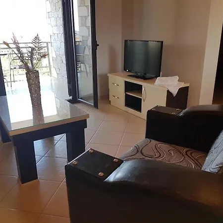 Orestis - Seaside Retreats Apartment