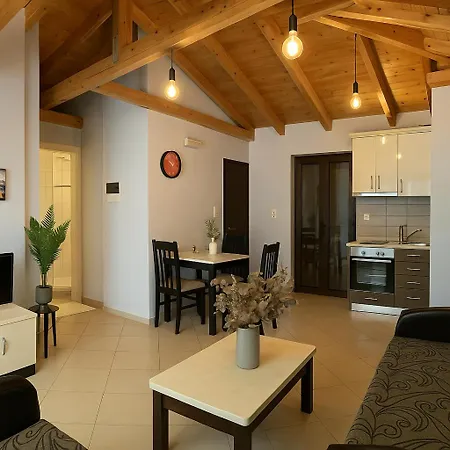 Apartment Orestis - Seaside Retreats *