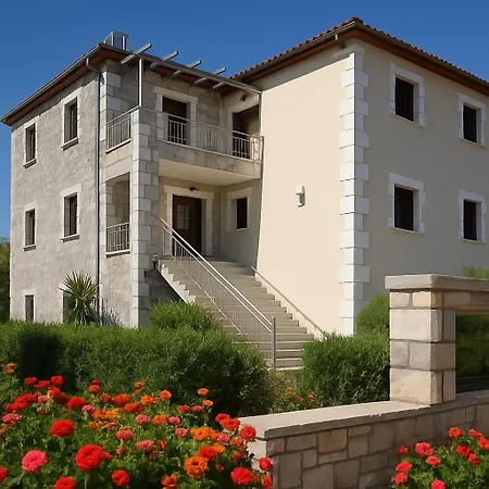 Orestis - Seaside Retreats *